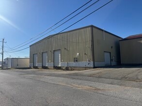 4 Copper Dr, Wilmington, DE for lease Building Photo- Image 2 of 4