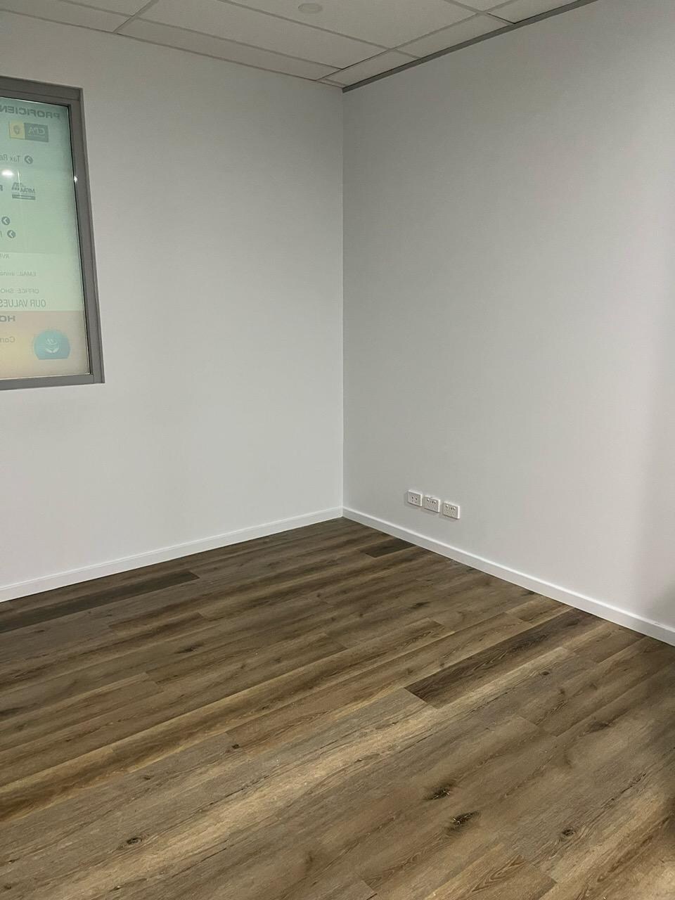 108 Station St, Wentworthville for lease Interior Photo- Image 1 of 5