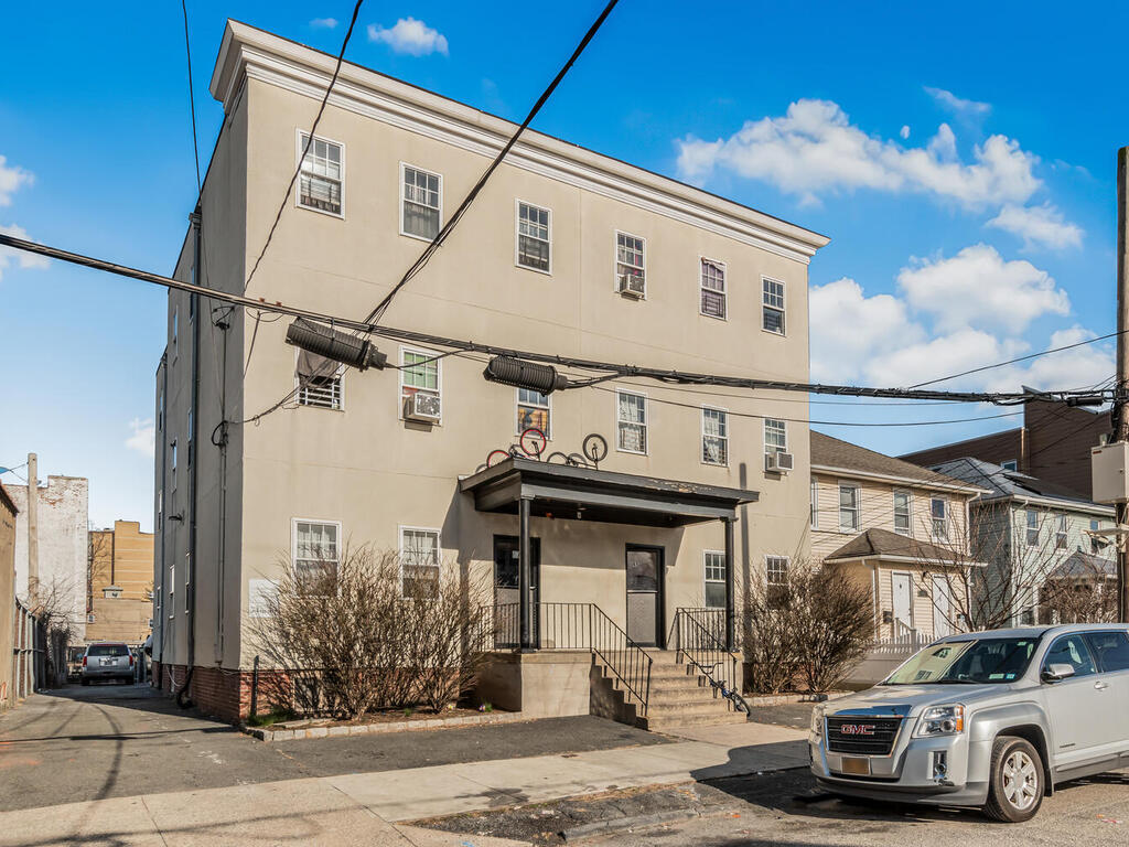 45-47 Charles St, New Rochelle, NY for sale Building Photo- Image 1 of 1