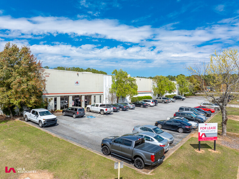 2555 Lantrac Ct, Decatur, GA for lease - Building Photo - Image 2 of 8