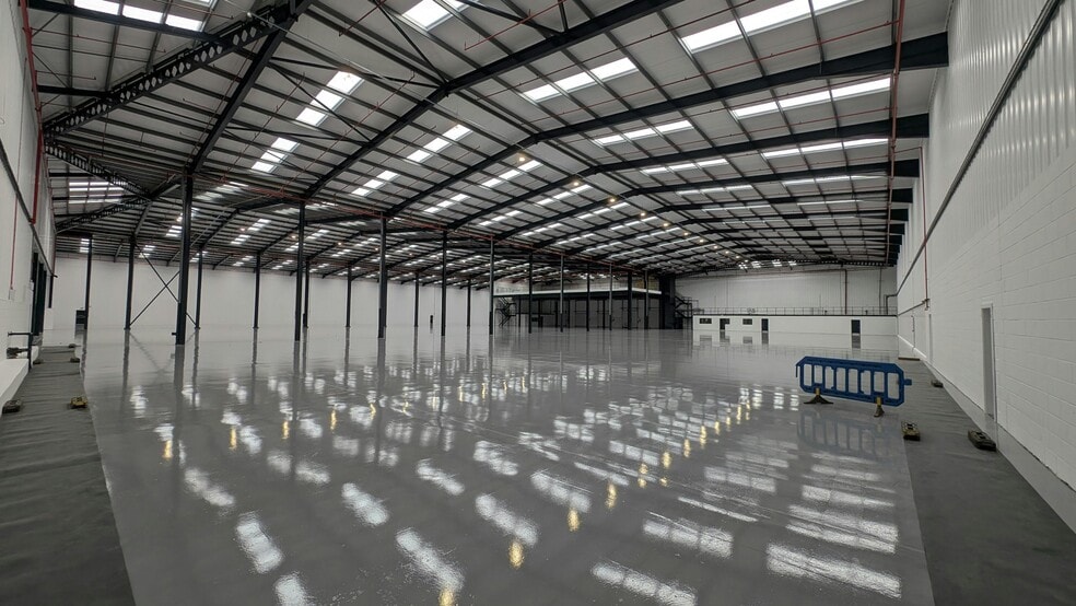 Oriana Way, Nursling for lease - Building Photo - Image 1 of 25