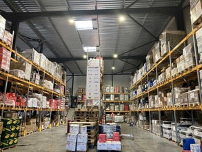 230 Rue Henri Delaunay, Aix-en-Provence for lease Interior Photo- Image 1 of 7