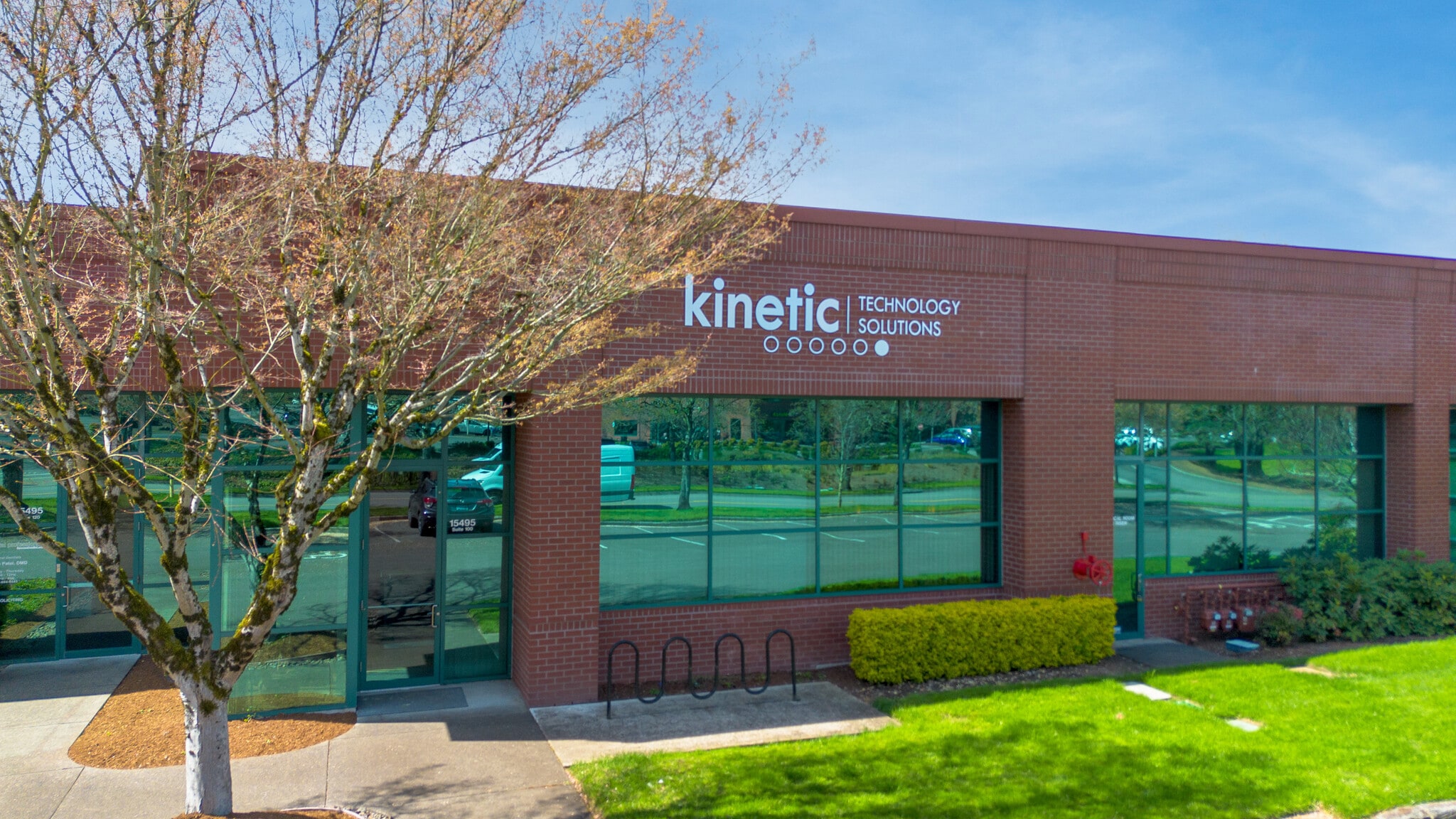 15495 SW Sequoia Pky, Portland, OR for lease Building Photo- Image 1 of 6