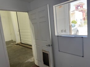 700 S Ridgewood Ave, Daytona Beach, FL for lease Interior Photo- Image 2 of 6