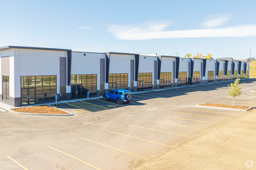 9 Southbank Cres, Okotoks, AB for sale - Building Photo - Image 2 of 3