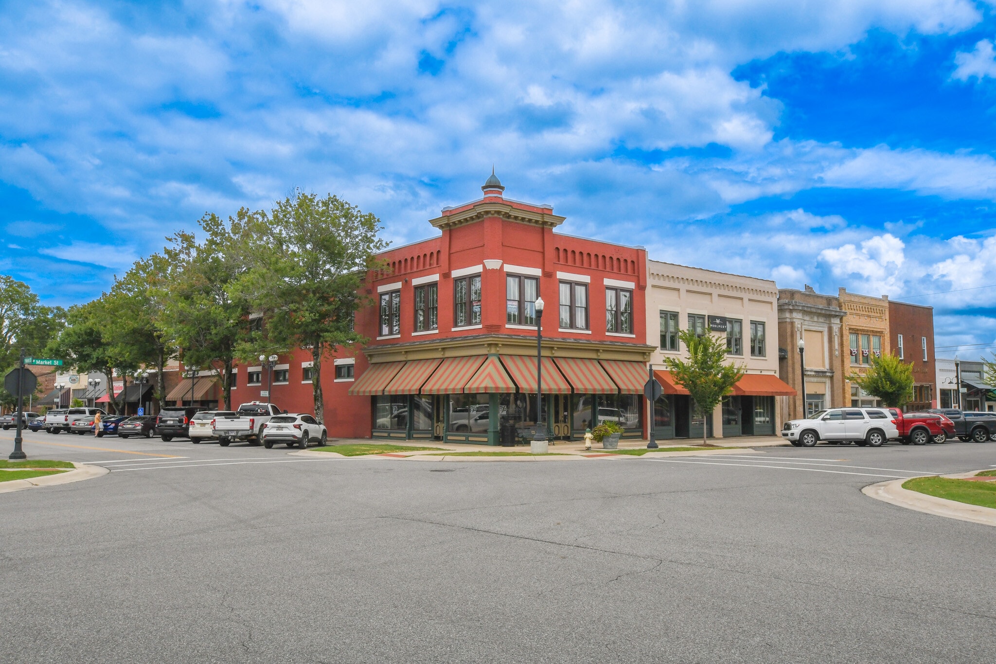 122 W Market St, Athens, AL for lease Building Photo- Image 1 of 10