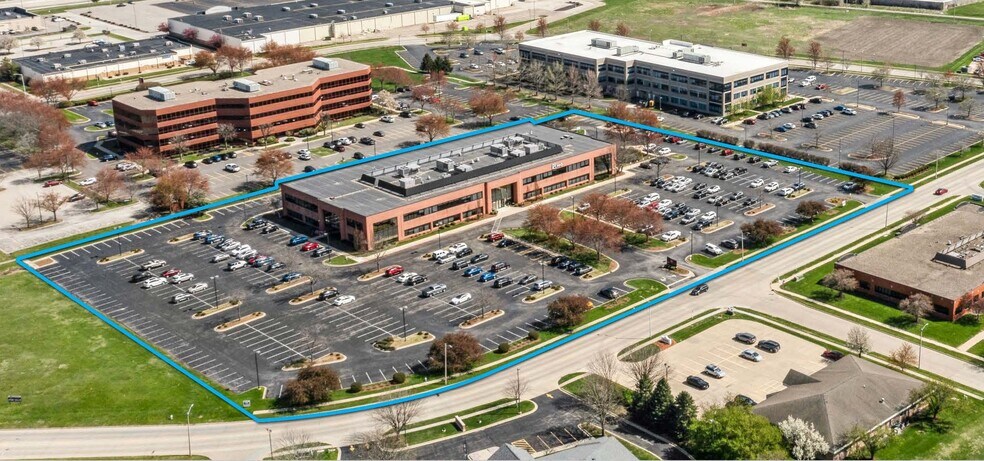 3200 Robbins Rd, Springfield, IL for sale - Building Photo - Image 2 of 30