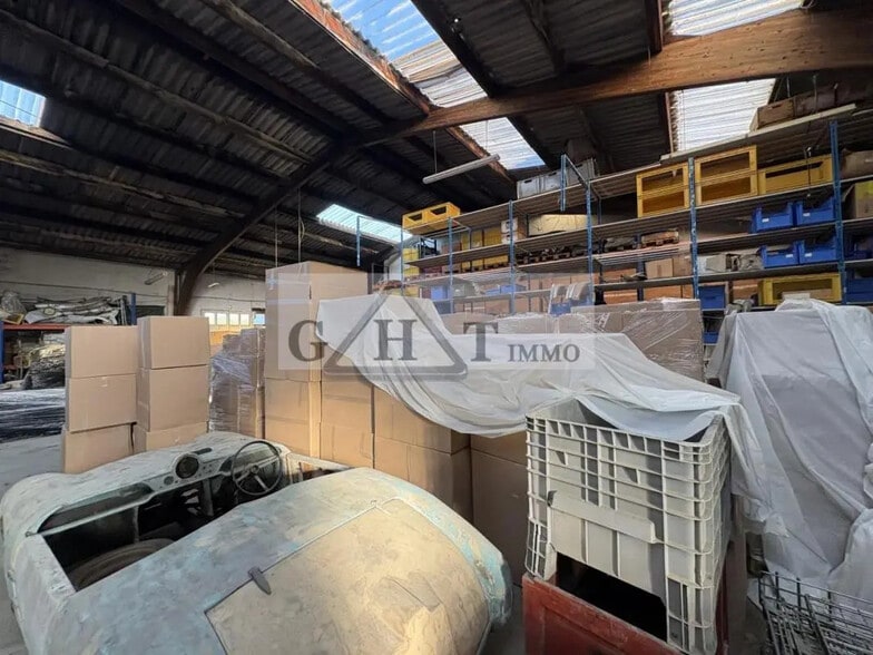 Office in Vaux-le-Pénil for lease - Interior Photo - Image 2 of 7