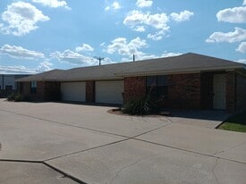 900 McDaniel Cir, Killeen TX - Duplex Property
