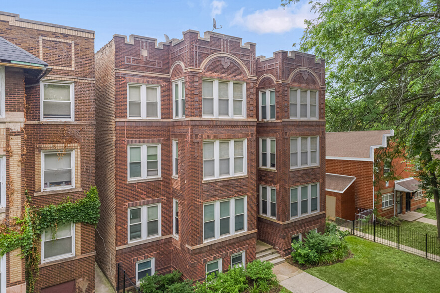 6731 S Chappel Ave, Chicago, IL for sale - Building Photo - Image 1 of 28