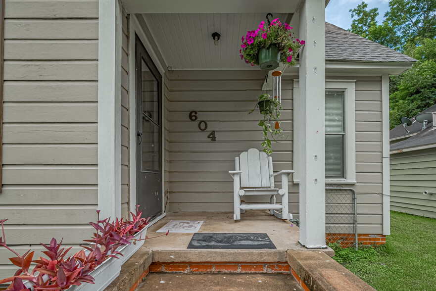 Investment Portfolio in Wharton portfolio of 4 properties for sale on LoopNet.com - Building Photo - Image 3 of 119