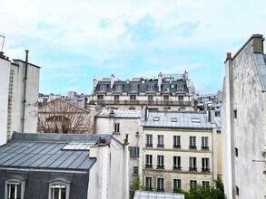 9 Rue Victor Massé, Paris for lease Building Photo- Image 2 of 5