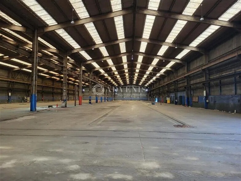 Flex in Woippy for lease - Interior Photo - Image 2 of 7