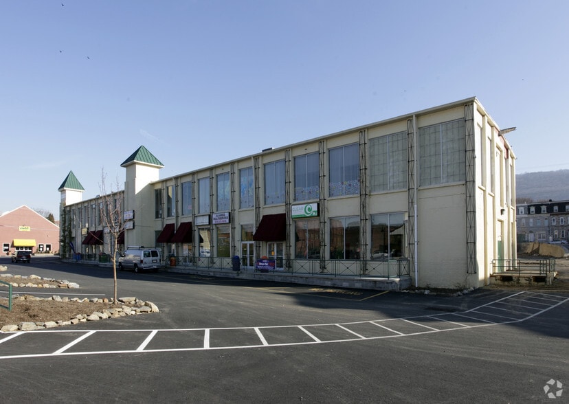 810 E Oley St, Reading, PA for sale - Building Photo - Image 3 of 10