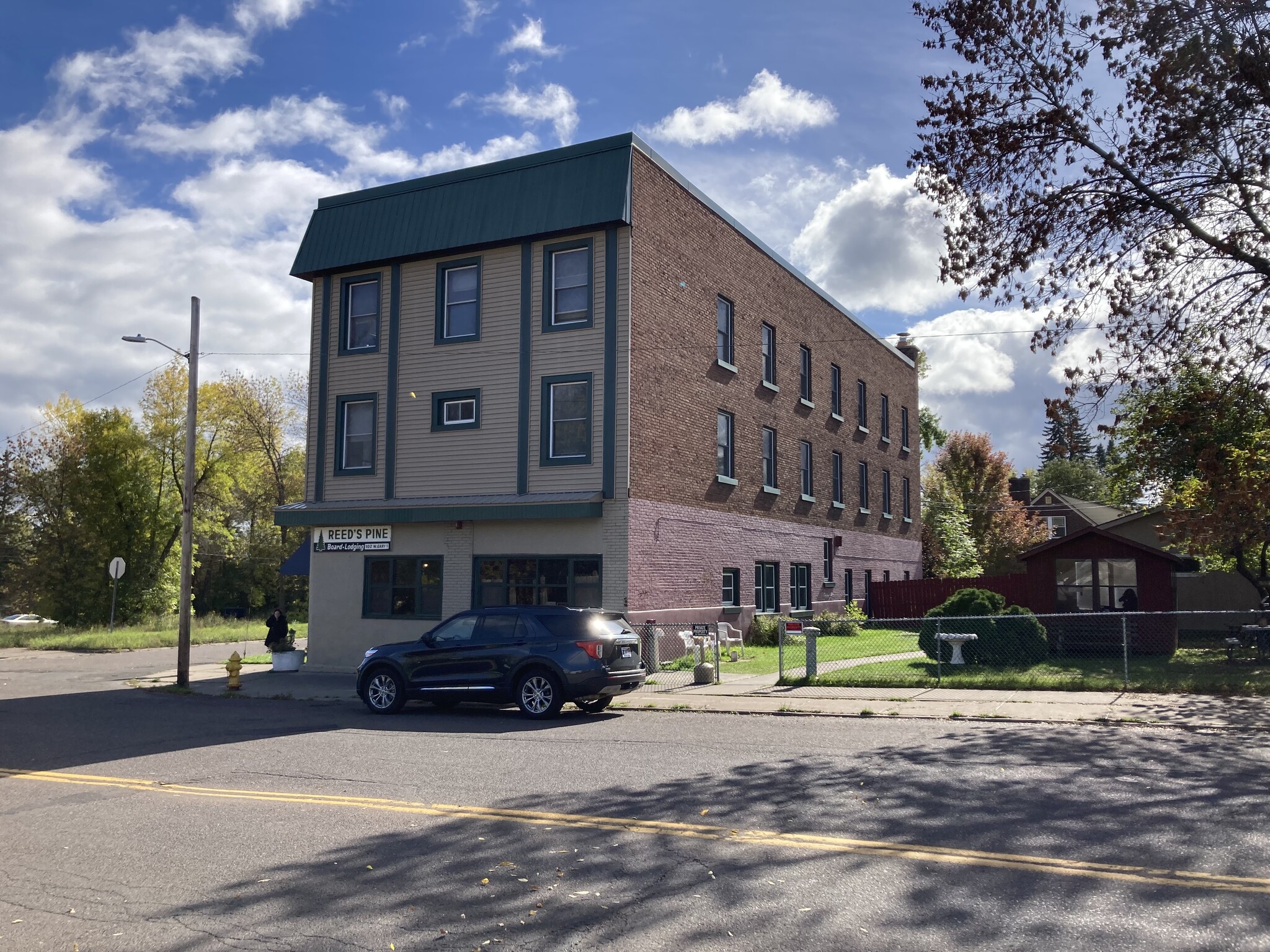 102 W Gary St, Duluth, MN for sale Primary Photo- Image 1 of 17