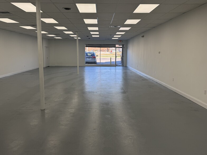 11001 Midlothian Tpke, Richmond, VA for lease - Building Photo - Image 3 of 4