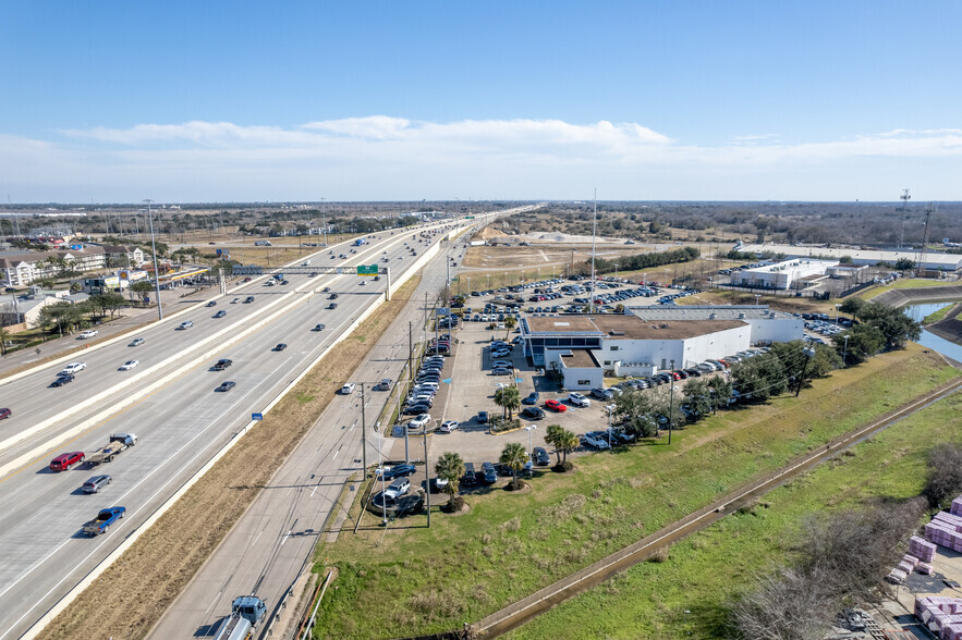 15100 Gulf Fwy, Houston, TX for lease - Aerial - Image 2 of 4