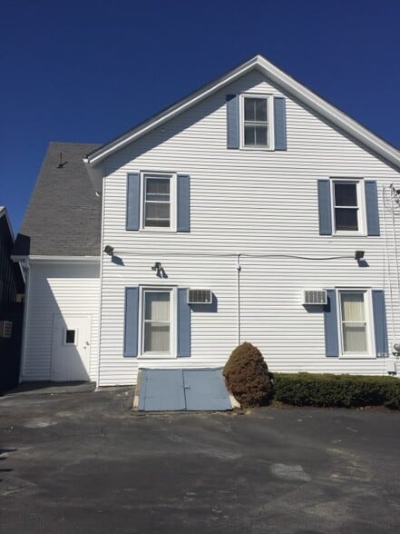 1009 Route 82, Hopewell Junction, NY for sale - Primary Photo - Image 1 of 18