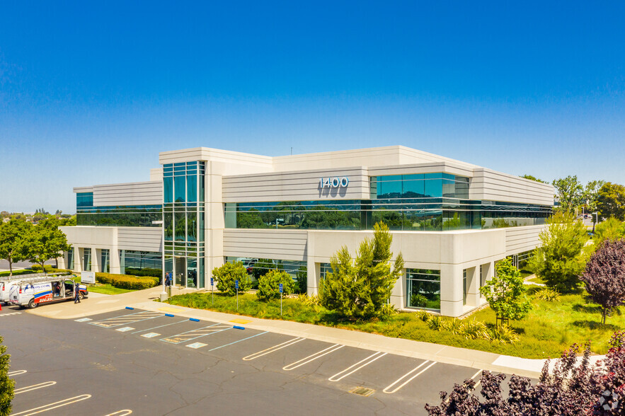 1400 Bridge Pky, Redwood City, CA for lease - Primary Photo - Image 1 of 14