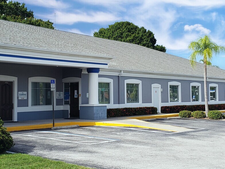 11031 US Hwy 19 N, Port Richey, FL 34668