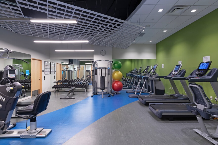 1111 3rd Ave, Seattle, WA for lease - Building Photo - Image 2 of 6