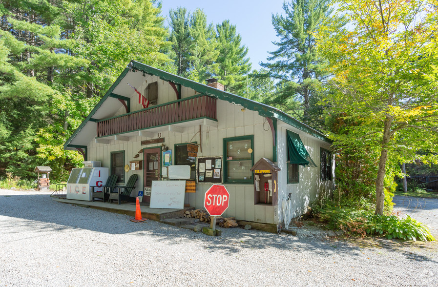 660 Glen Athol Rd, Warrensburg, NY for sale - Primary Photo - Image 1 of 1