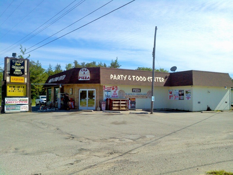 5692 F 41, Oscoda, MI 48750