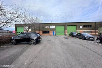 Thame Rd, Haddenham for lease Building Photo- Image 2 of 5