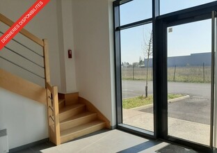 Flex in Lieusaint for lease Lobby- Image 1 of 6