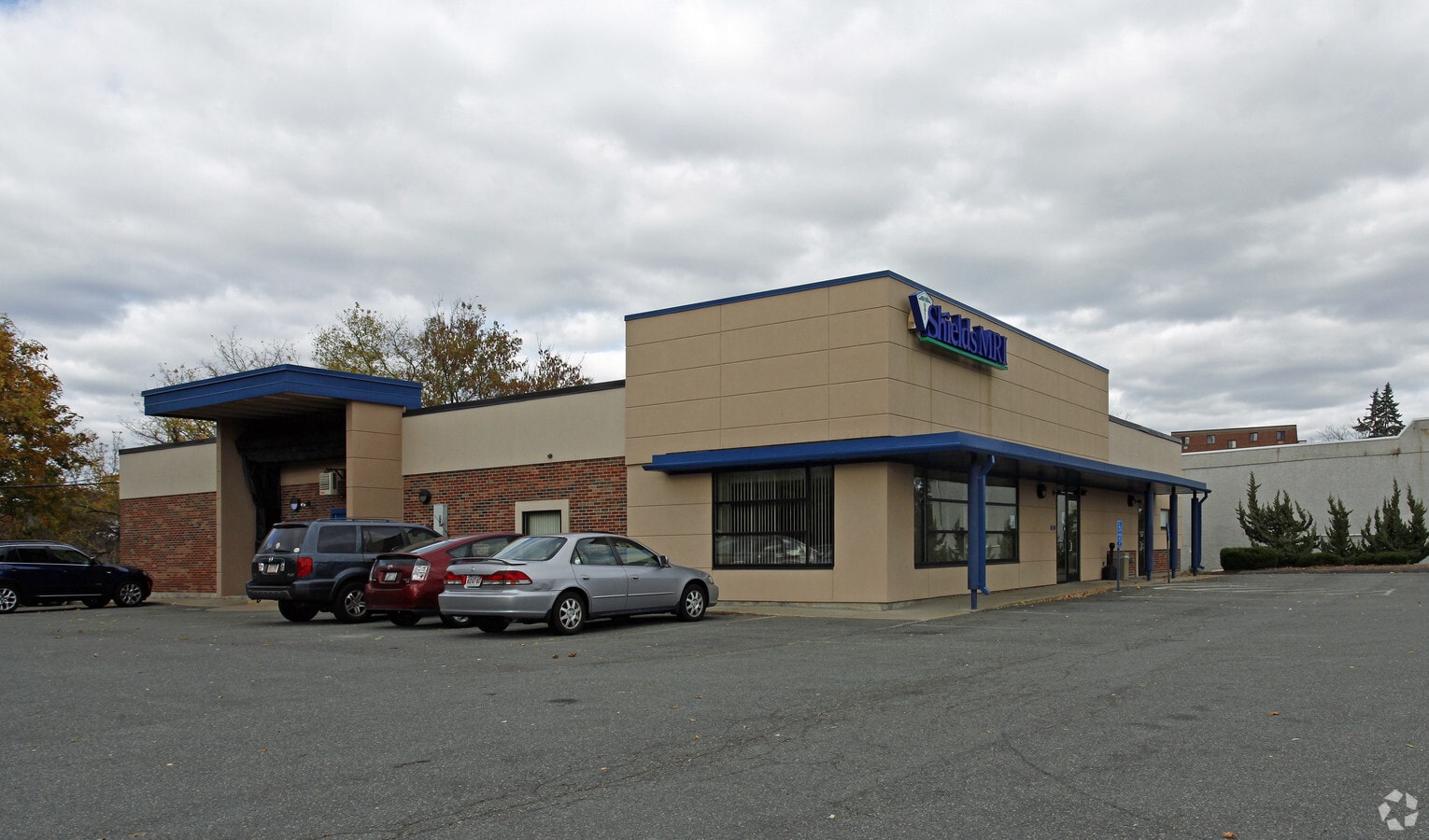 14 Cochituate Rd, Framingham, MA 01701