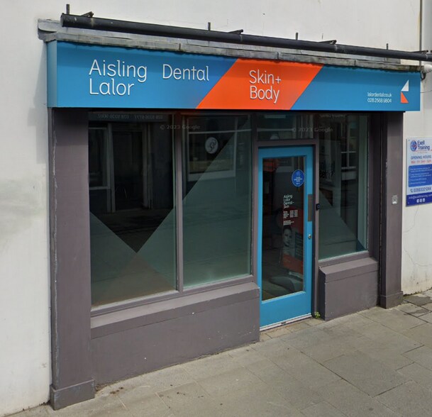 33 West St, Carrickfergus for lease - Primary Photo - Image 1 of 2