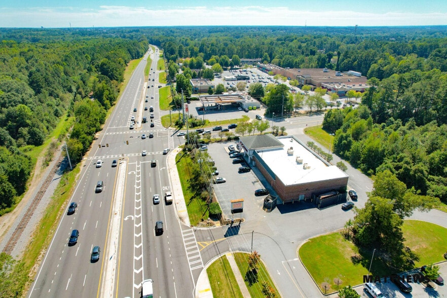 10307 Tara Blvd, Jonesboro, GA for sale - Building Photo - Image 2 of 7