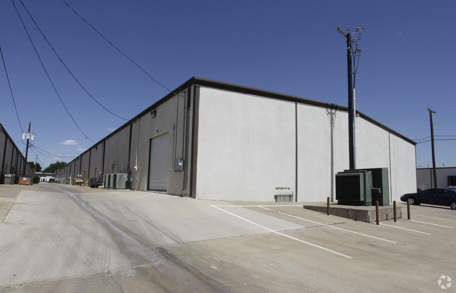 2501-2519 Gravel Dr, Fort Worth, TX for lease - Building Photo - Image 3 of 5