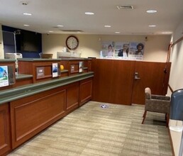 191 US Highway 9, Manalapan, NJ for lease Interior Photo- Image 1 of 5