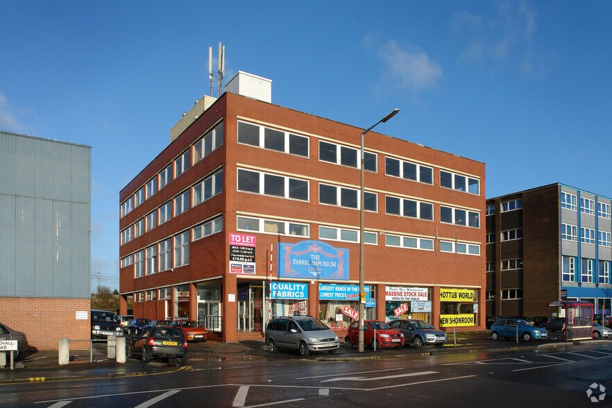 Whitehall Rd, Leeds, LS12 1AP