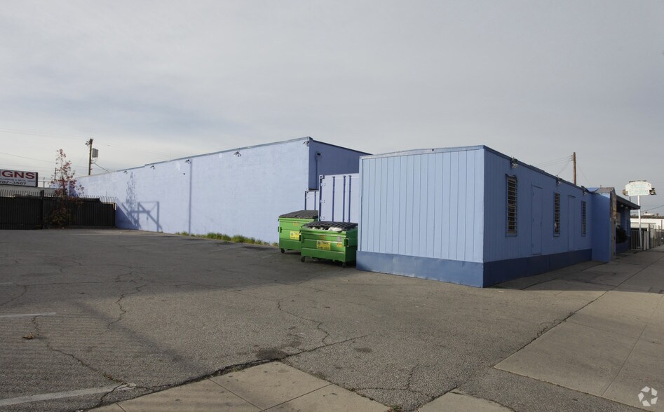 14318 Calvert St, Van Nuys, CA for sale - Primary Photo - Image 1 of 1