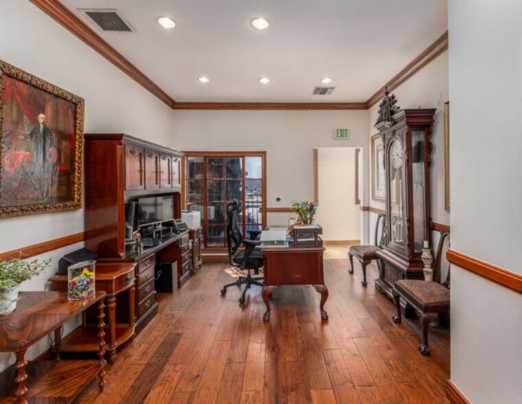 8752 Holloway Dr, West Hollywood, CA for lease - Interior Photo - Image 3 of 30