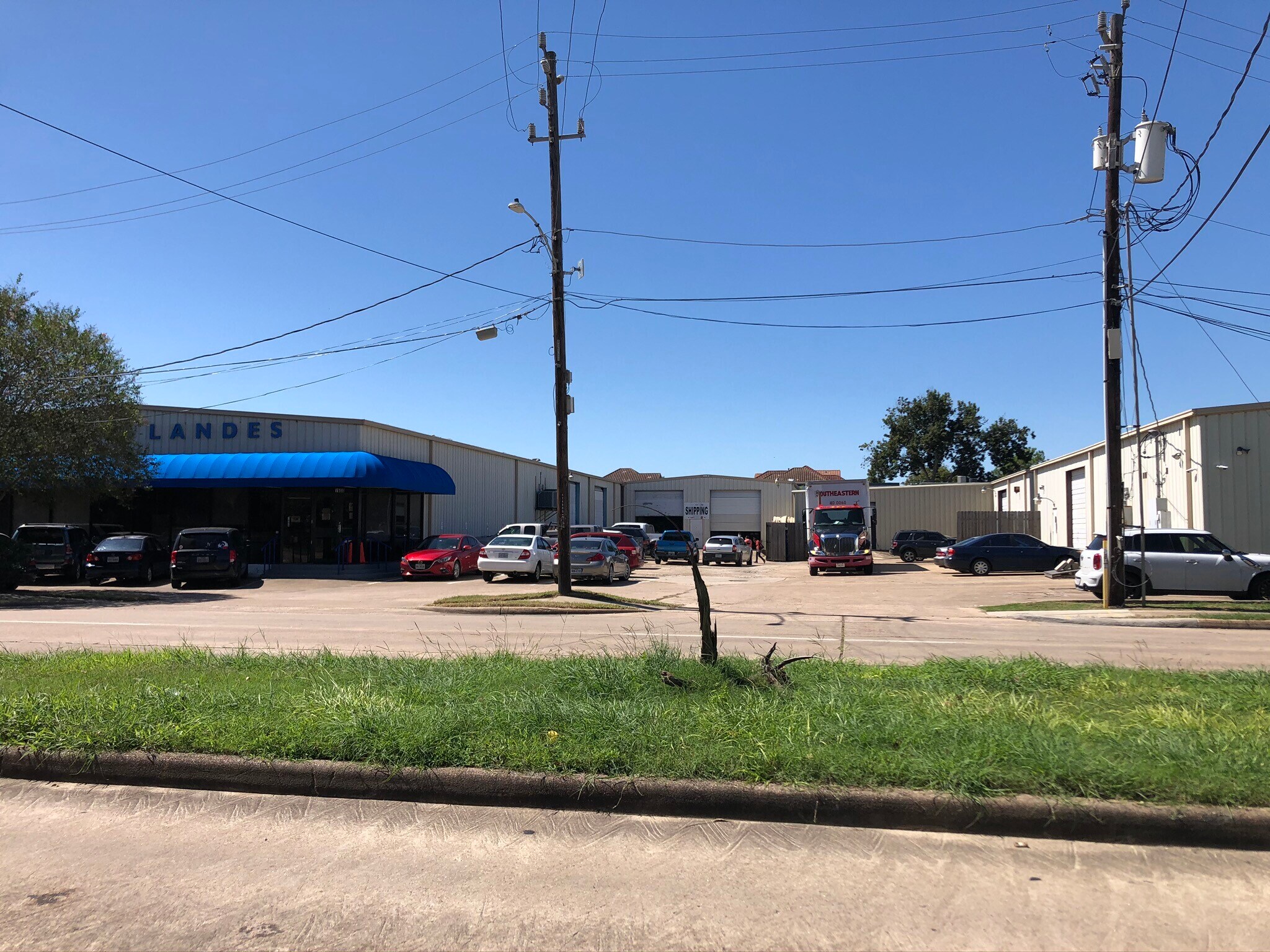 7580 Renwick Dr, Houston, TX for sale Primary Photo- Image 1 of 1