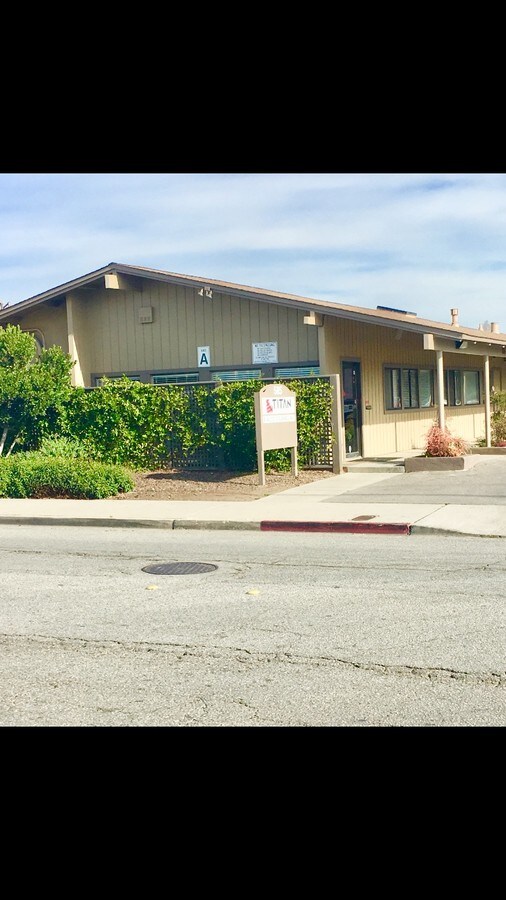 579585 Auto Center Dr, Watsonville, CA 95076