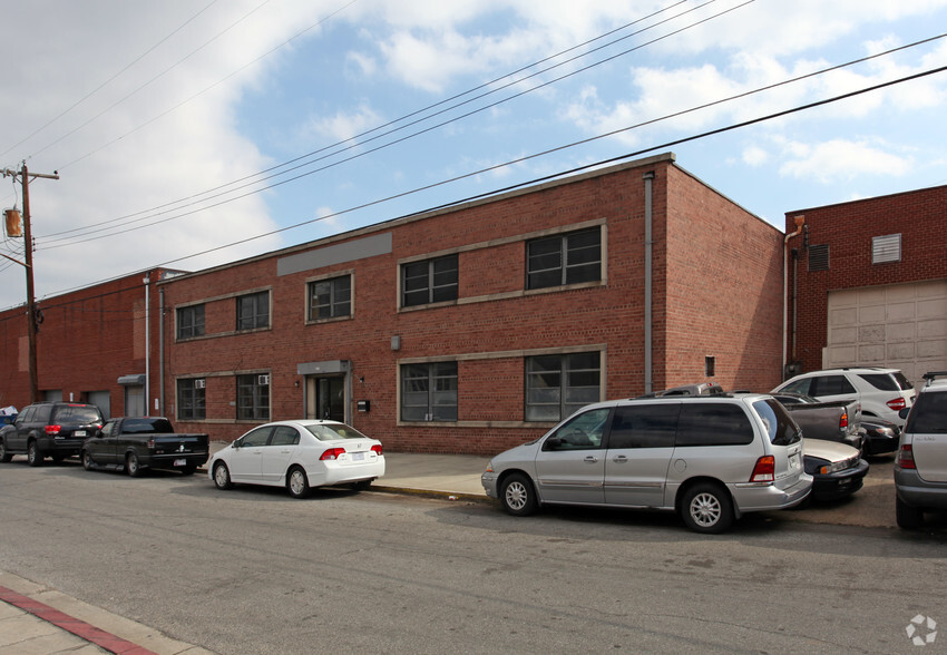 4315 41st St, Brentwood, MD for sale - Primary Photo - Image 1 of 1