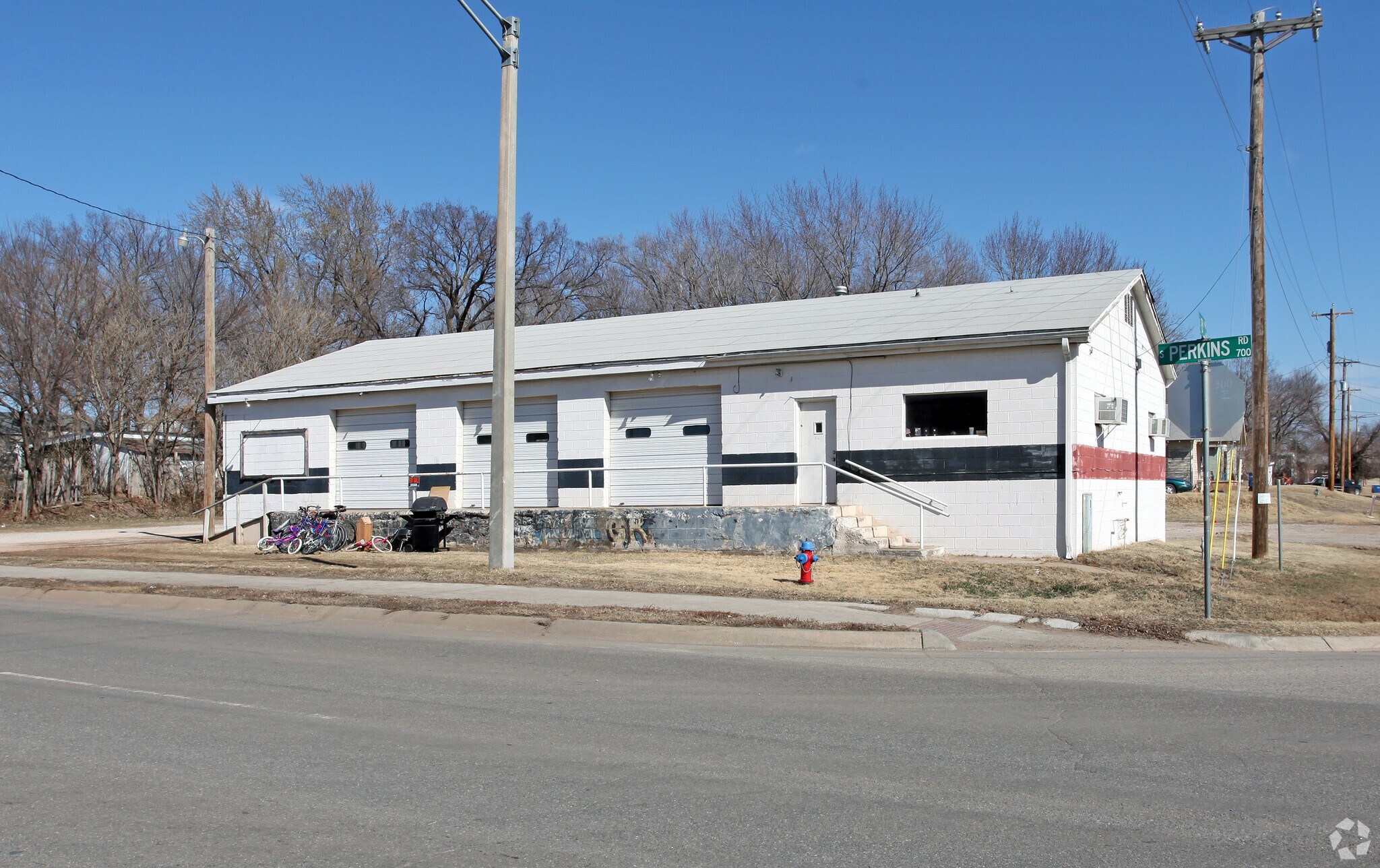 723-729 S Perkins Rd, Stillwater, OK for sale Primary Photo- Image 1 of 1
