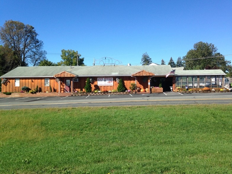 961 N Reading Ave, Boyertown, PA 19512