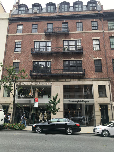 823-825 Madison Ave, New York, NY for lease - Primary Photo - Image 1 of 7