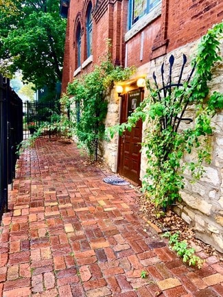 More details for 700-706 W Pennway St, Kansas City, MO - Retail for Lease