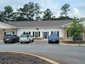 1047 Summit Grove Dr, Watkinsville, GA for lease Interior Photo- Image 1 of 17