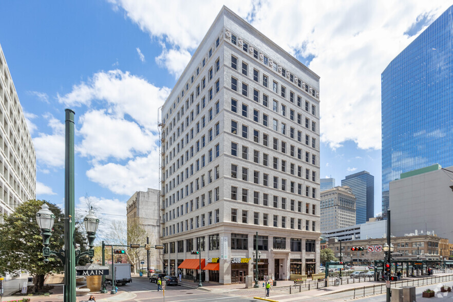 405 Main St, Houston, TX for lease - Primary Photo - Image 1 of 32