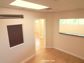 7802 Kingspointe Pky, Orlando, FL for lease Interior Photo- Image 2 of 24