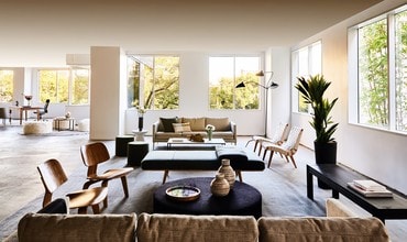 345 N Maple Dr, Beverly Hills, CA for lease Interior Photo- Image 2 of 4