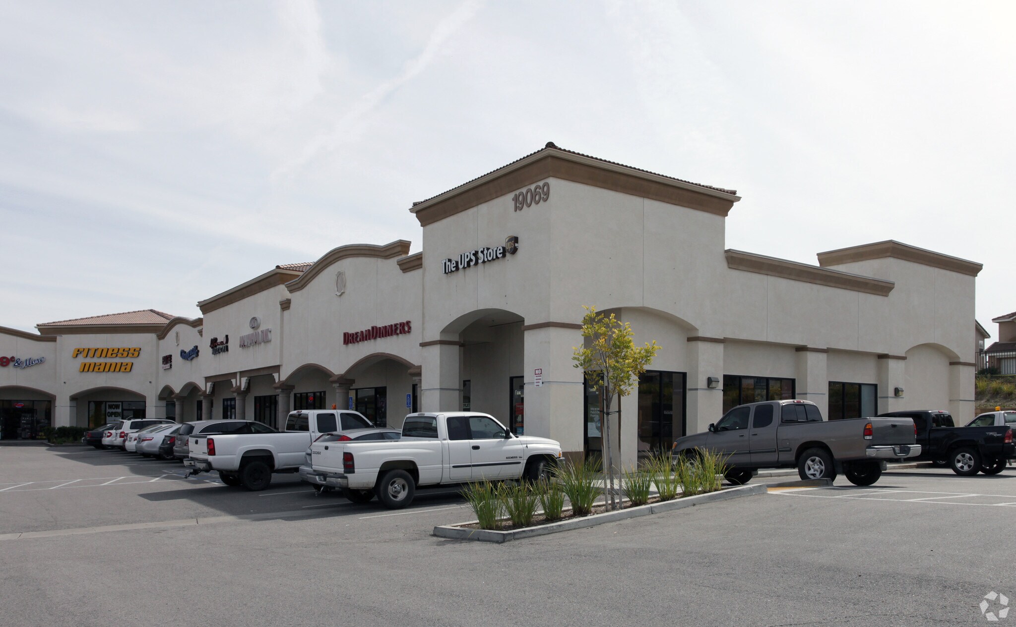 19009 Van Buren Blvd, Riverside, CA 92508 Rivercrest Plaza