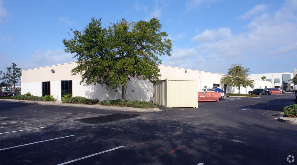 8256 Exchange Dr, Orlando, FL for lease - Building Photo - Image 3 of 23